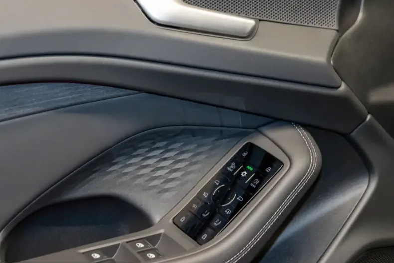 Audi A6 din 2025 cu 9.980 km - oferta AUD204907 - foto 14