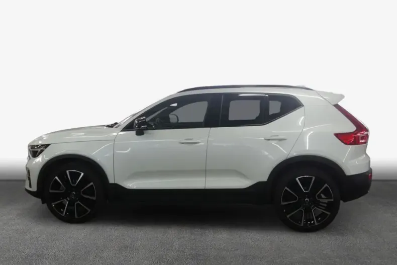 Volvo XC40 din 2023 cu 30.280 km - oferta VOL204910 - foto 4