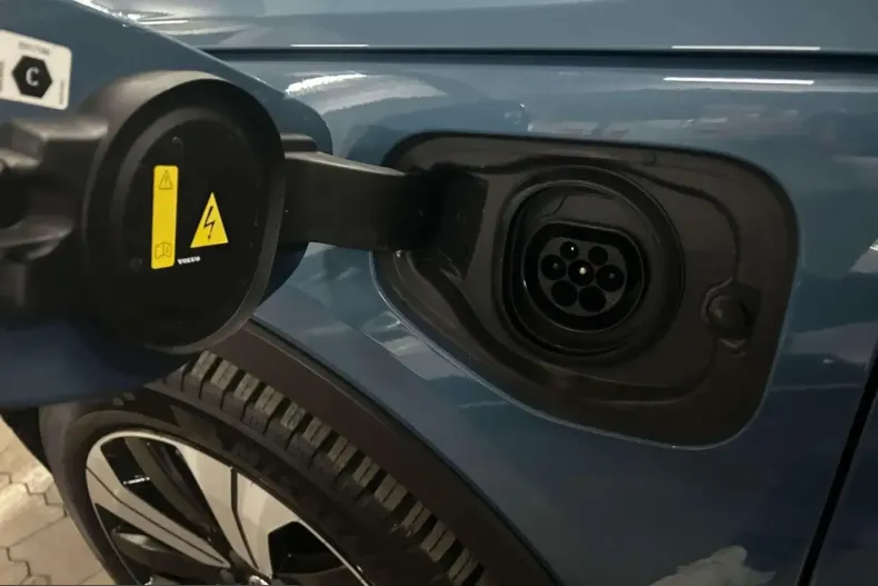 Volvo XC40 din 2022 cu 41.055 km - oferta VOL204911 - foto 15