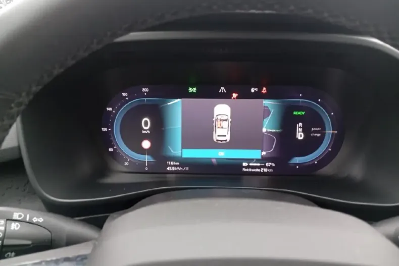 Volvo XC40 din 2022 cu 49.296 km - oferta VOL204912 - foto 12