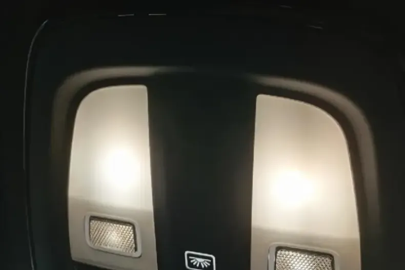 Volvo XC40 din 2022 cu 49.296 km - oferta VOL204912 - foto 15