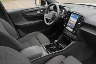 Volvo XC40 din 2022 cu 49.296 km - oferta VOL204912 - foto 19