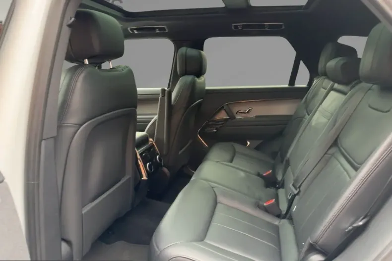 Land Rover Range Rover Sport din 2024 cu 22.462 km - oferta LAN204915 - foto 9