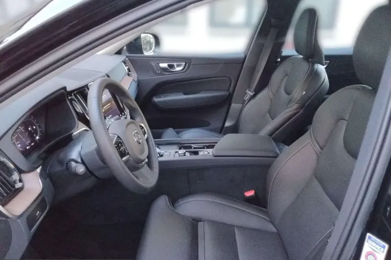 Volvo XC60 din 2024 cu 17.400 km - oferta VOL204919 - foto 7