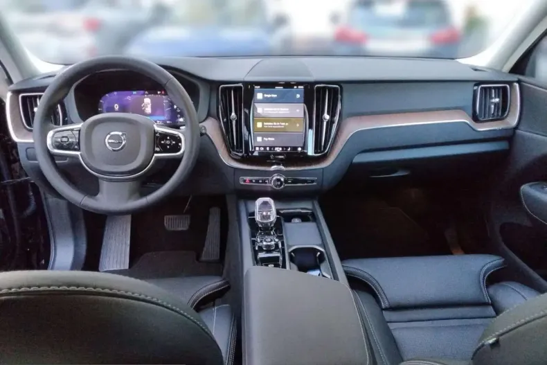 Volvo XC60 din 2024 cu 17.400 km - oferta VOL204919 - foto 10