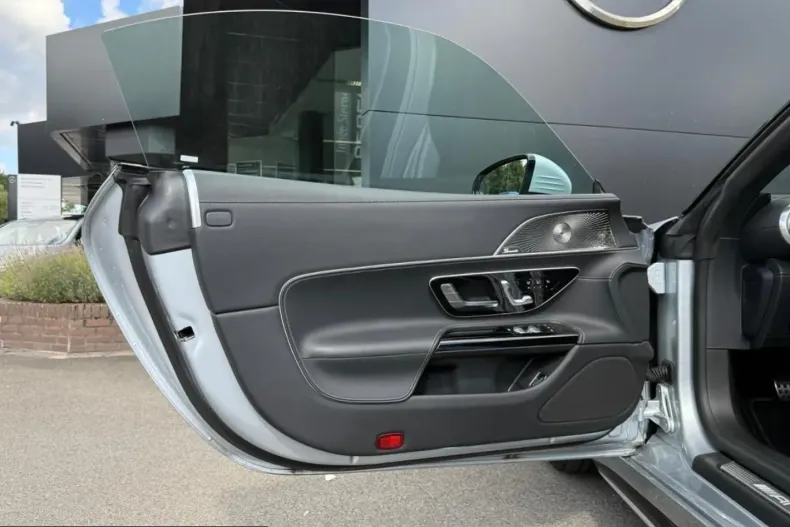 Mercedes-Benz SL 43 AMG (Clasa SL) din 2024 cu 11.000 km - oferta MER204922 - foto 15