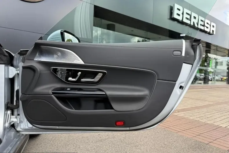 Mercedes-Benz SL 43 AMG (Clasa SL) din 2024 cu 11.000 km - oferta MER204922 - foto 16