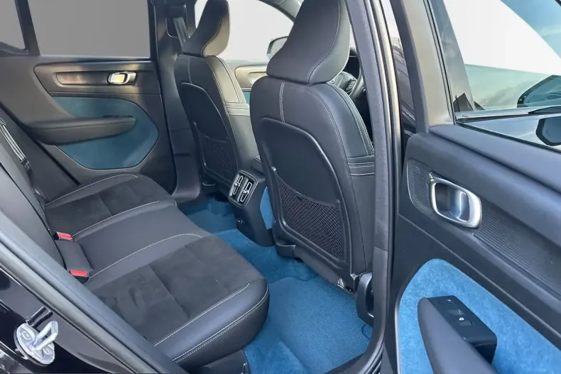 Volvo XC40 din 2022 cu 49.000 km - oferta VOL204923 - foto 6