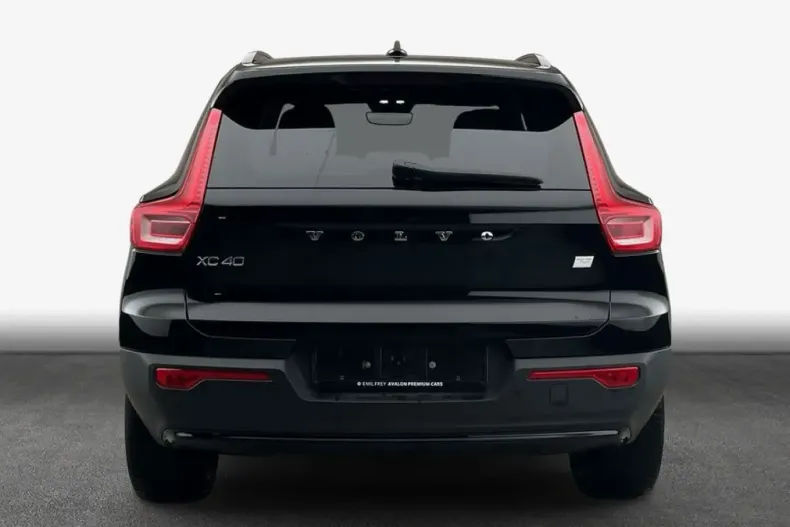 Volvo XC40 din 2022 cu 51.826 km - oferta VOL204924 - foto 5