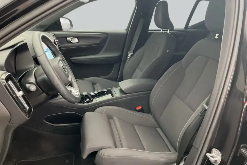 Volvo XC40 din 2022 cu 51.826 km - oferta VOL204924 - foto 11