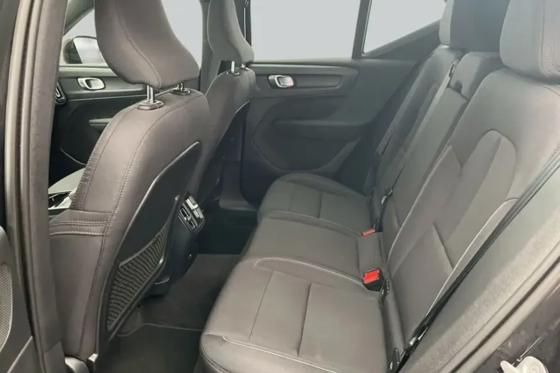 Volvo XC40 din 2022 cu 51.826 km - oferta VOL204924 - foto 12