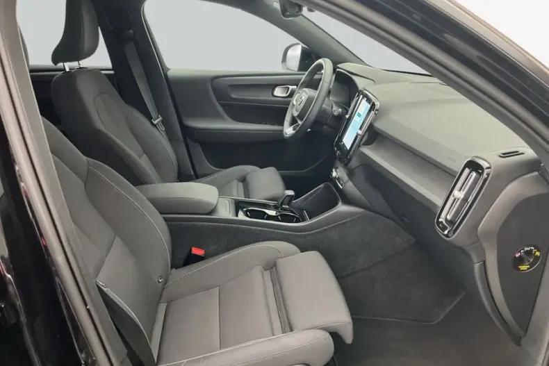 Volvo XC40 din 2022 cu 51.826 km - oferta VOL204924 - foto 13