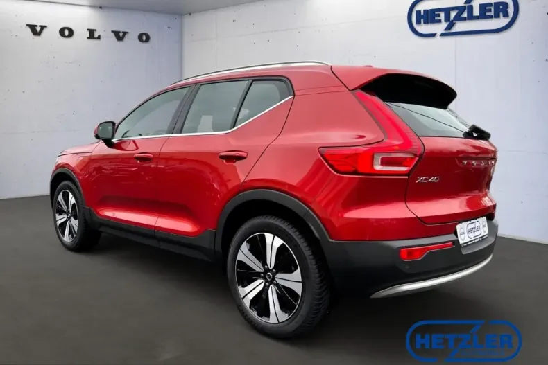 Volvo XC40 din 2022 cu 38.263 km - oferta VOL204927 - foto 3