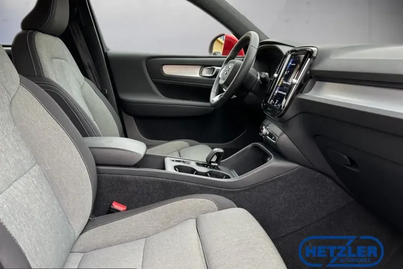 Volvo XC40 din 2022 cu 38.263 km - oferta VOL204927 - foto 13