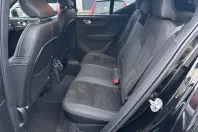 Volvo XC40 din 2022 cu 58.900 km - oferta VOL204928 - foto 14