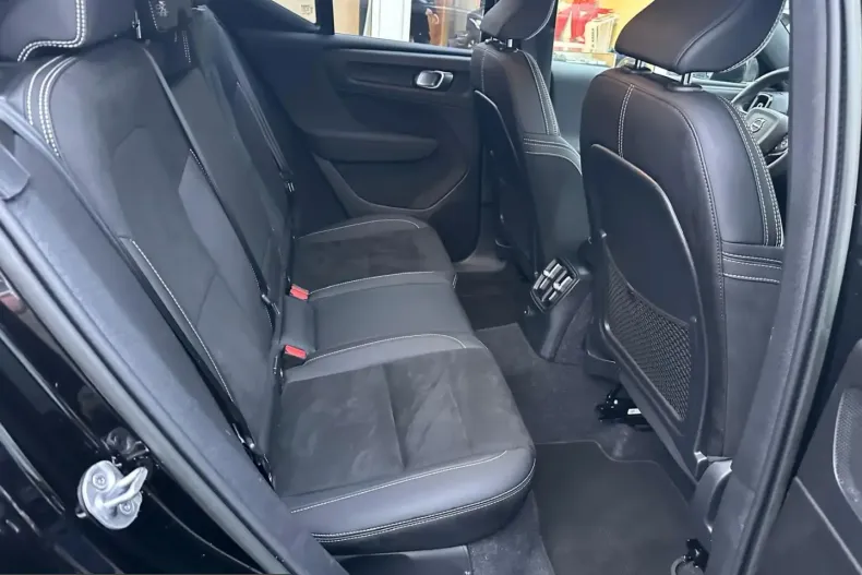 Volvo XC40 din 2022 cu 58.900 km - oferta VOL204928 - foto 15