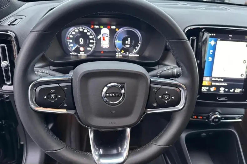 Volvo XC40 din 2022 cu 58.900 km - oferta VOL204928 - foto 18