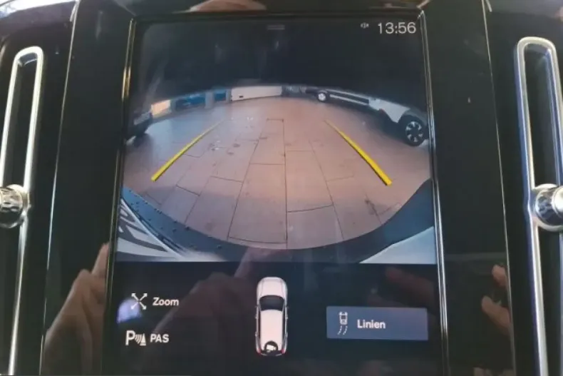 Volvo XC40 din 2022 cu 54.060 km - oferta VOL204929 - foto 19