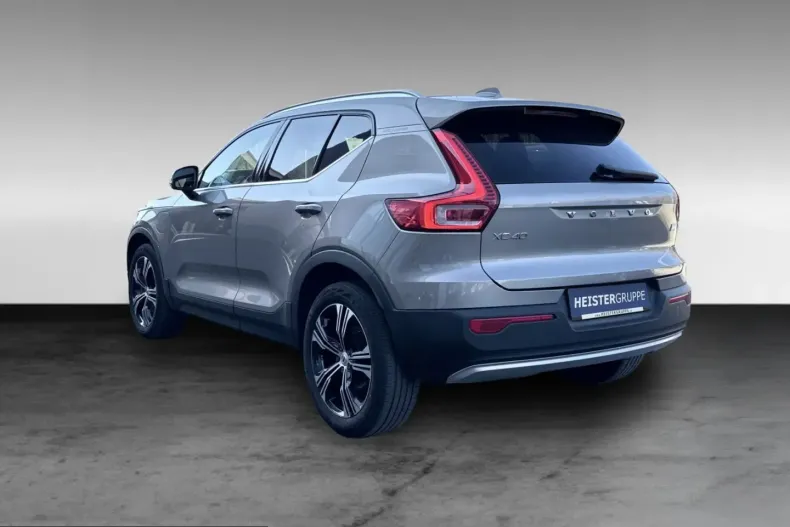 Volvo XC40 din 2022 cu 56.428 km - oferta VOL204930 - foto 3