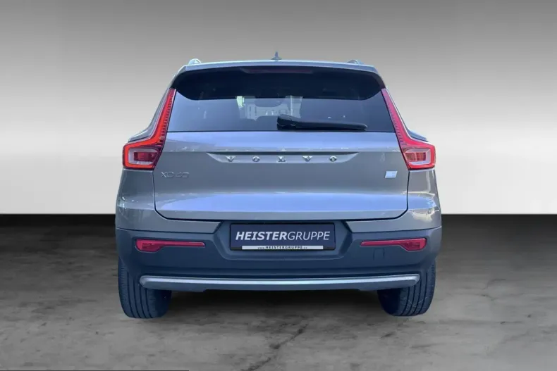 Volvo XC40 din 2022 cu 56.428 km - oferta VOL204930 - foto 4