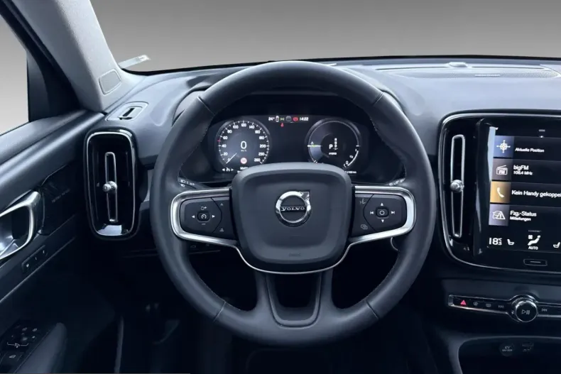 Volvo XC40 din 2022 cu 56.428 km - oferta VOL204930 - foto 9