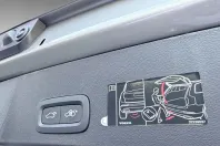 Volvo XC40 din 2022 cu 56.428 km - oferta VOL204930 - foto 11