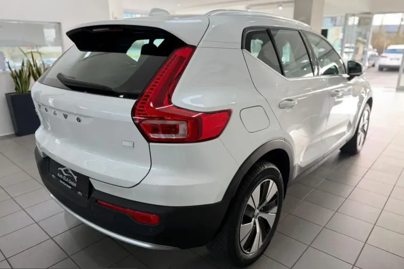 Volvo XC40 din 2022 cu 53.000 km - oferta VOL204931 - foto 7