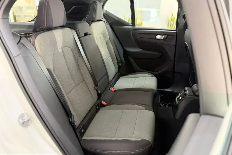 Volvo XC40 din 2022 cu 53.000 km - oferta VOL204931 - foto 11