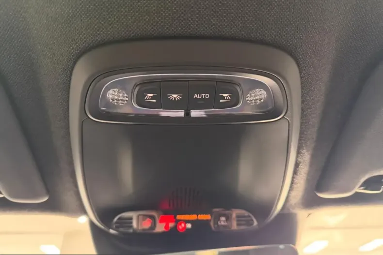 Volvo XC40 din 2022 cu 53.000 km - oferta VOL204931 - foto 39