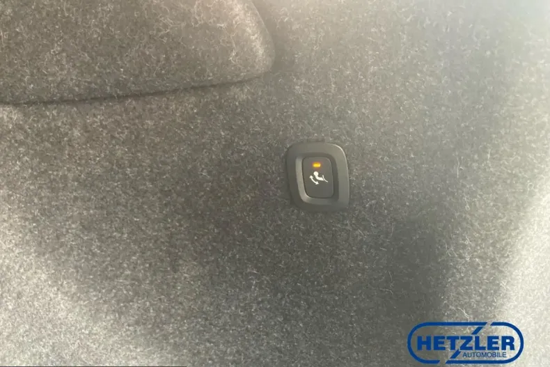 Volvo XC40 din 2021 cu 57.456 km - oferta VOL204932 - foto 15