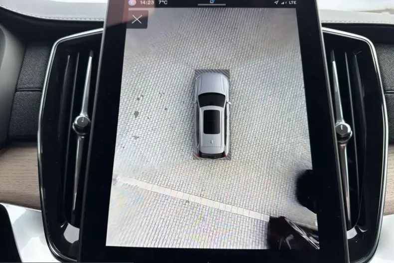 Volvo XC90 din 2025 cu 12.296 km - oferta VOL204933 - foto 22