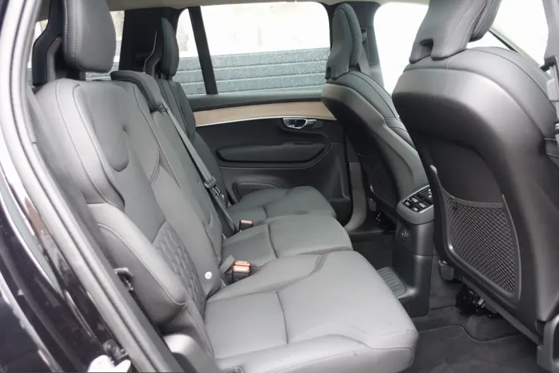 Volvo XC90 din 2025 cu 24.794 km - oferta VOL204934 - foto 11