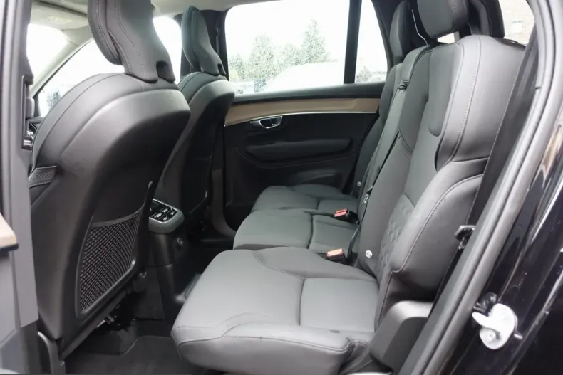 Volvo XC90 din 2025 cu 24.794 km - oferta VOL204934 - foto 12