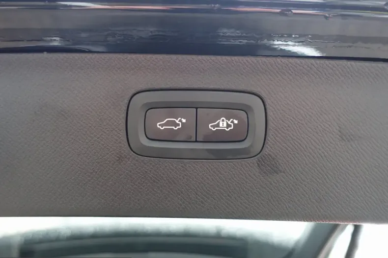 Volvo XC90 din 2025 cu 24.794 km - oferta VOL204934 - foto 24