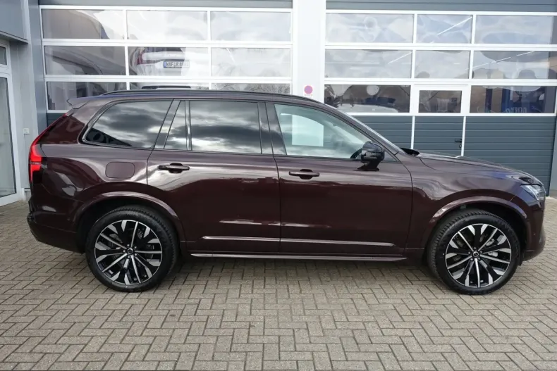 Volvo XC90 din 2025 cu 20.789 km - oferta VOL204935 - foto 8