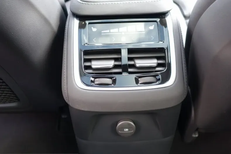 Volvo XC90 din 2025 cu 20.789 km - oferta VOL204935 - foto 20