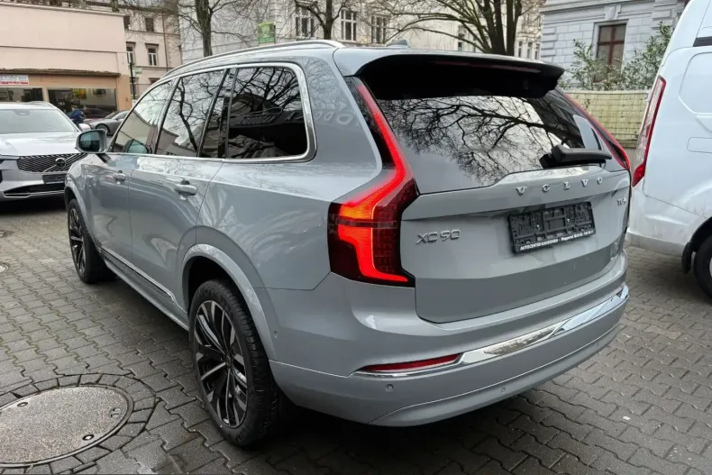 Volvo XC90 din 2025 cu 27.061 km - oferta VOL204939 - foto 4