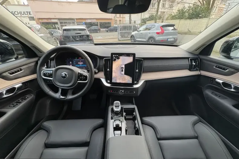 Volvo XC90 din 2025 cu 27.061 km - oferta VOL204939 - foto 17