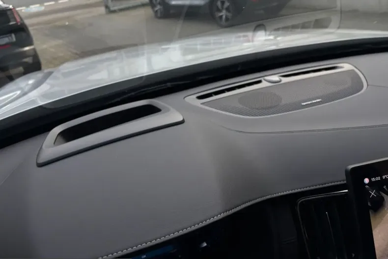 Volvo XC90 din 2025 cu 27.061 km - oferta VOL204939 - foto 18