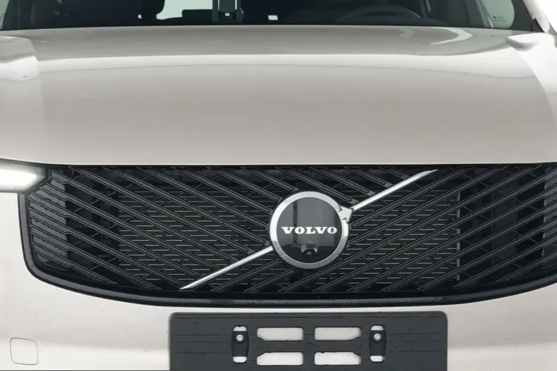 Volvo XC90 din 2025 cu 30.000 km - oferta VOL204940 - foto 4