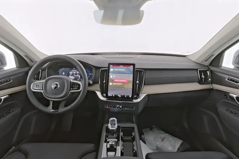 Volvo XC90 din 2025 cu 30.000 km - oferta VOL204940 - foto 5