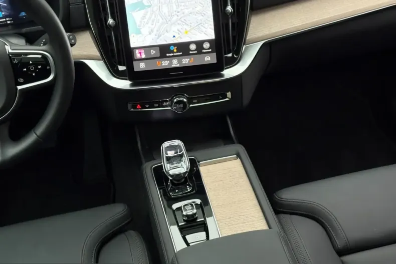 Volvo XC90 din 2025 cu 28.527 km - oferta VOL204941 - foto 22