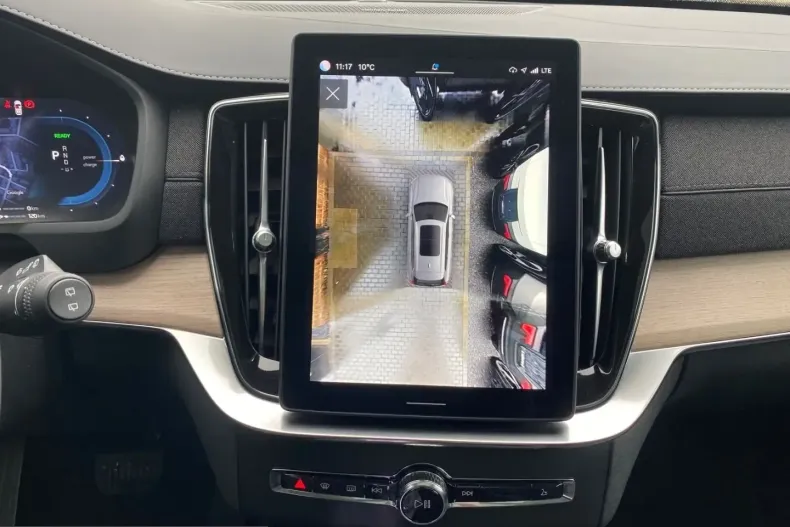 Volvo XC90 din 2025 cu 27.765 km - oferta VOL204944 - foto 11