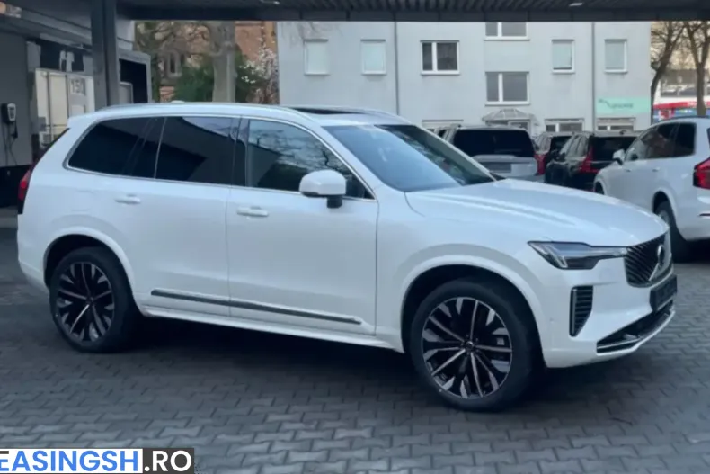 Volvo XC90 din 2025 cu 17.257 km - oferta VOL204946 - foto 1