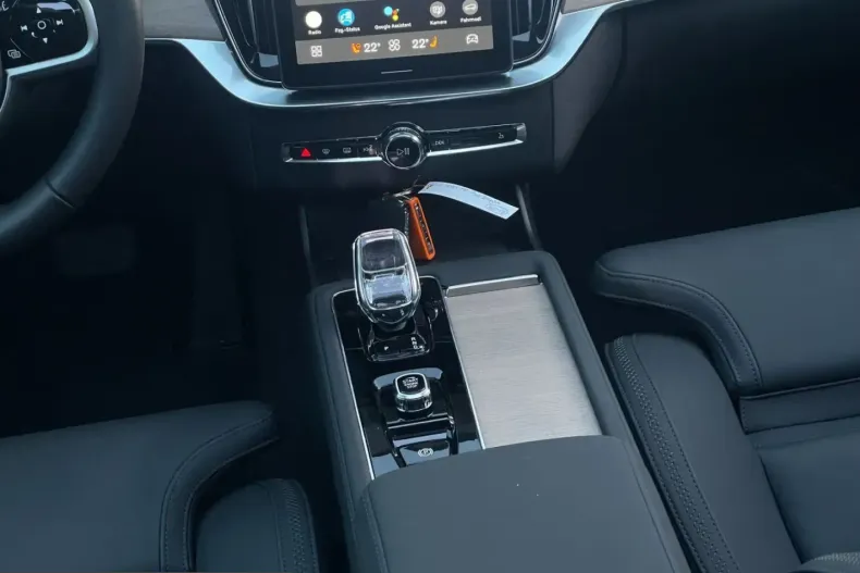 Volvo XC90 din 2025 cu 17.257 km - oferta VOL204946 - foto 15