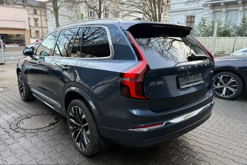 Volvo XC90 din 2025 cu 26.330 km - oferta VOL204947 - foto 4