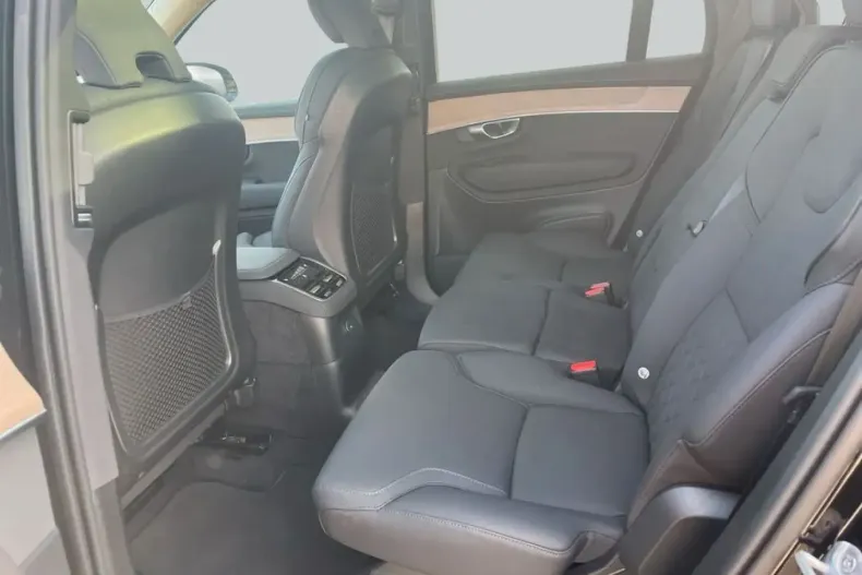 Volvo XC90 din 2025 cu 22.969 km - oferta VOL204949 - foto 9