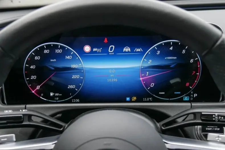 Mercedes-Benz E 200 (Clasa E) din 2024 cu 10.391 km - oferta MER204952 - foto 10