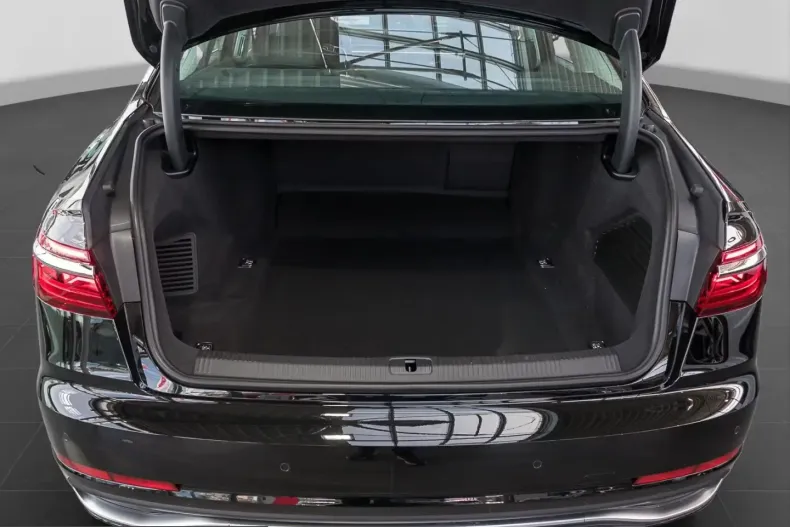 Audi A8 din 2023 cu 1.253 km - oferta AUD204954 - foto 3