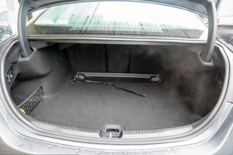 Mercedes-Benz C 180 (Clasa C) din 2025 cu 12.151 km - oferta MER204957 - foto 9